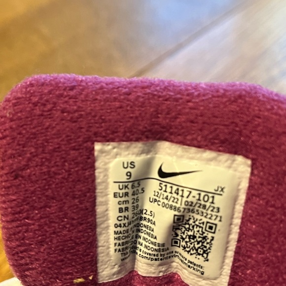 Women’s size 9 Nike Max Air Correlate White - Picture 6 of 7